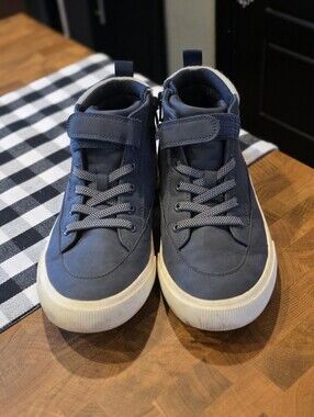 Boys Navy High-Top Sneakers with Hook-and-Loop Strap - Cat & Jack Size 5
